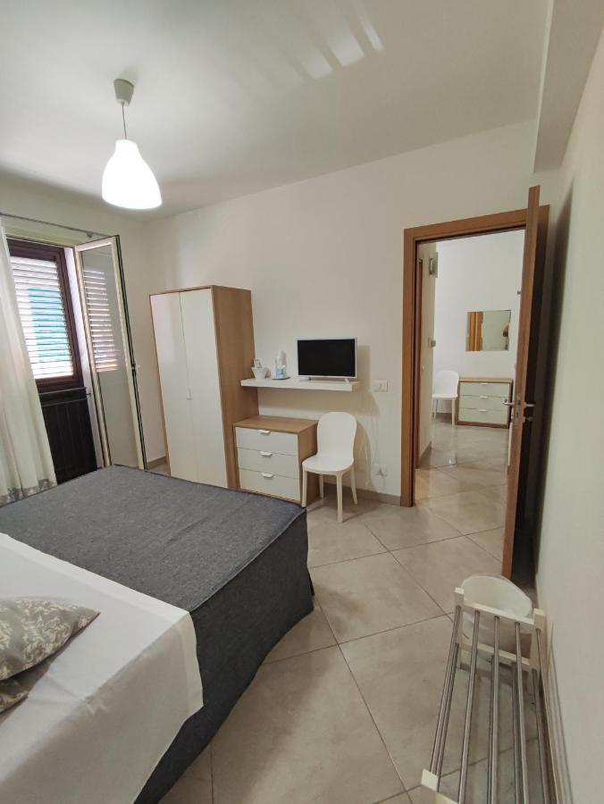 B&B Flavilla Санта Флавия Екстериор снимка